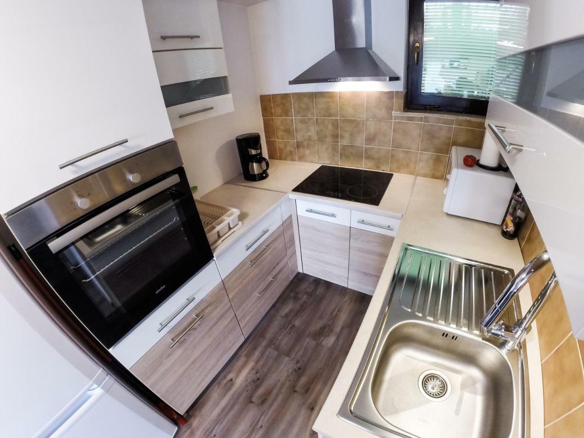 Hisa Pri Jezeru Apartment Dobrovnik Exterior foto
